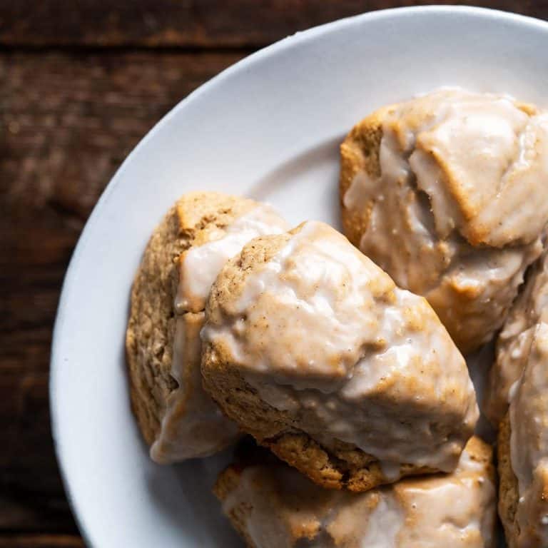 gingerbread scones featured image