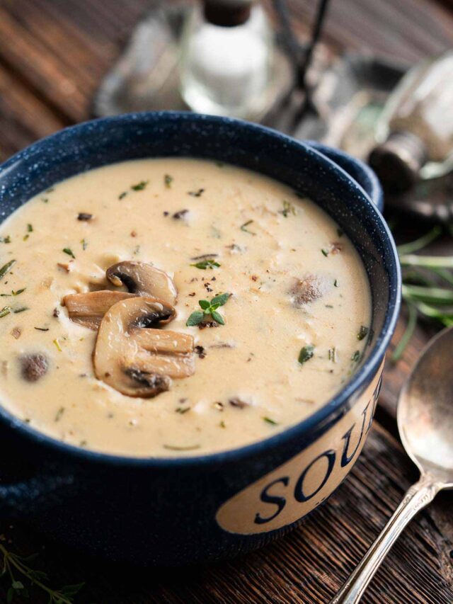Easy Cream of Mushroom Soup Recipe (Without Cream!)