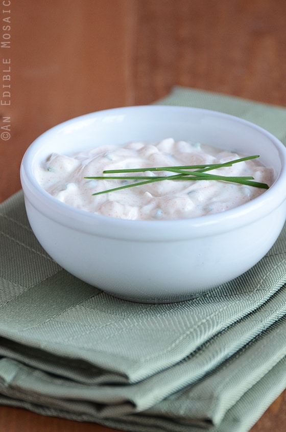 Cool and Creamy Onion Dip