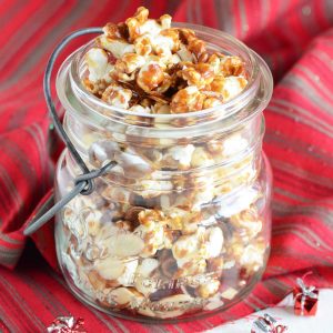 gingerbread popcorn featured image