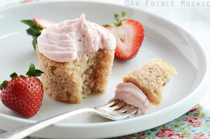 Fresh Strawberry Cupcakes with Fresh Strawberry Frosting 3