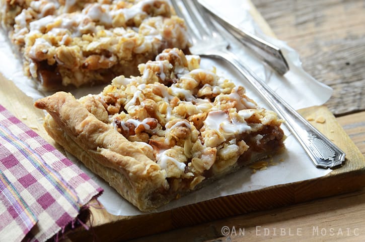 Apple Slab Pie with Nutty Oat Crumble Topping 5