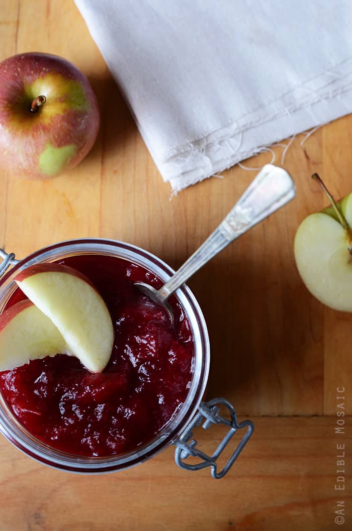 Vanilla-Spiced Cranberry-Apple Sauce 2