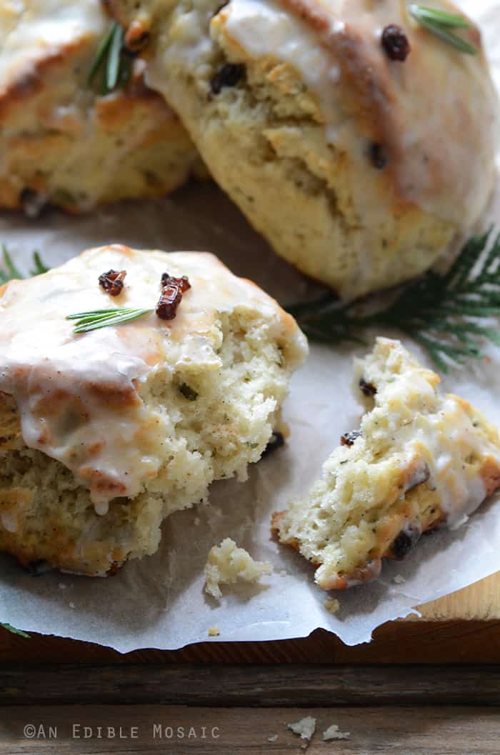 Christmas Morning Scones {aka Vanilla Bean, Nutmeg, and Rosemary-Scented Scones} 2