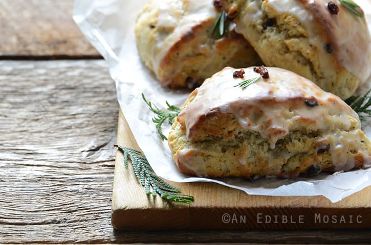 Christmas Morning Scones {aka Vanilla Bean, Nutmeg, and Rosemary-Scented Scones} 5