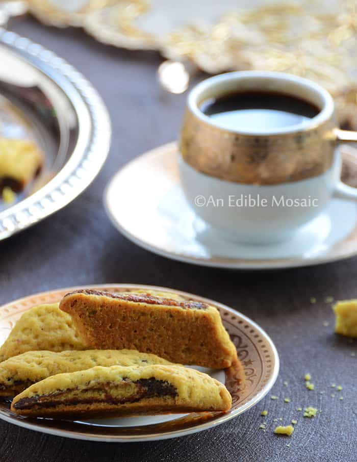 rolled spiced date cookies