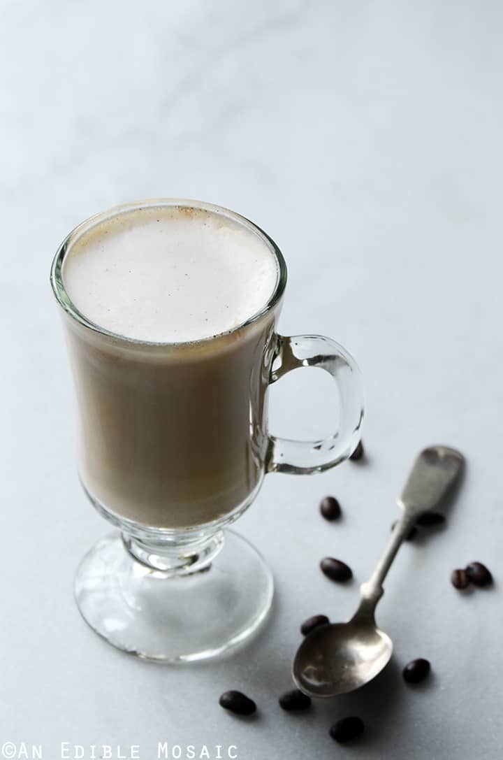 Easy Homemade Vanilla Almond Lattes 1