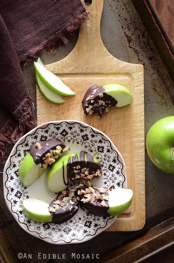 Healthy Candy Apple Wedges {Paleo}