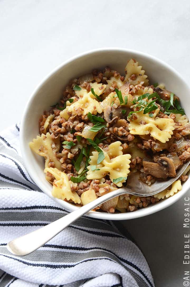 Kasha Varnishkes (Buckwheat Groats with Bowtie Pasta) 2