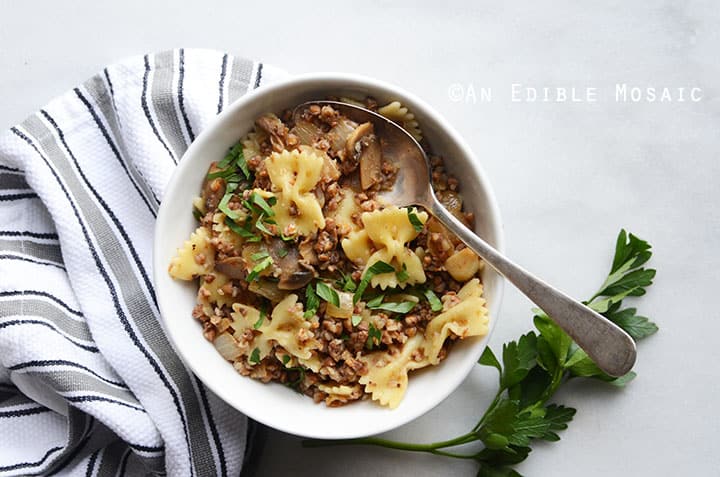 Kasha Varnishkes (Buckwheat Groats with Bowtie Pasta) 4