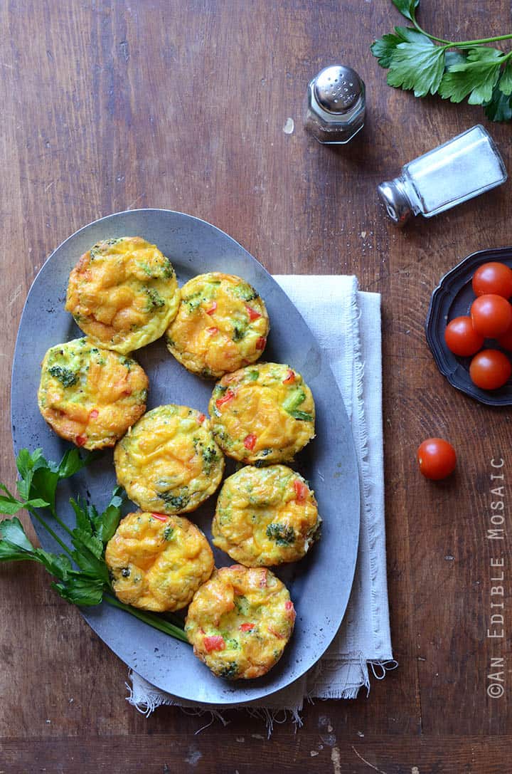 Broccoli and Red Pepper Egg Muffins {Gluten-Free; Lactose-Free}