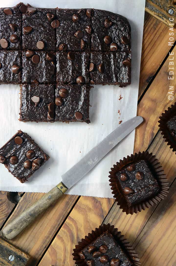 Secretly Healthy Fudgy Chocolate Sweet Potato Brownies {Paleo} 1