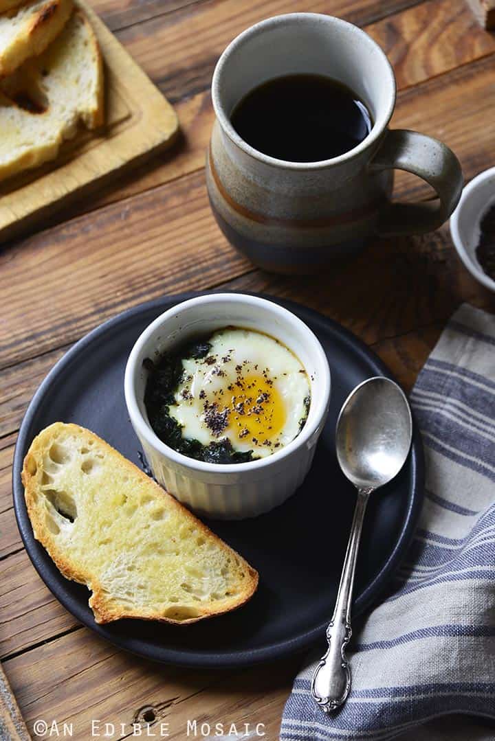 sumac-spiced-baked-eggs-with-kale-paleo-3