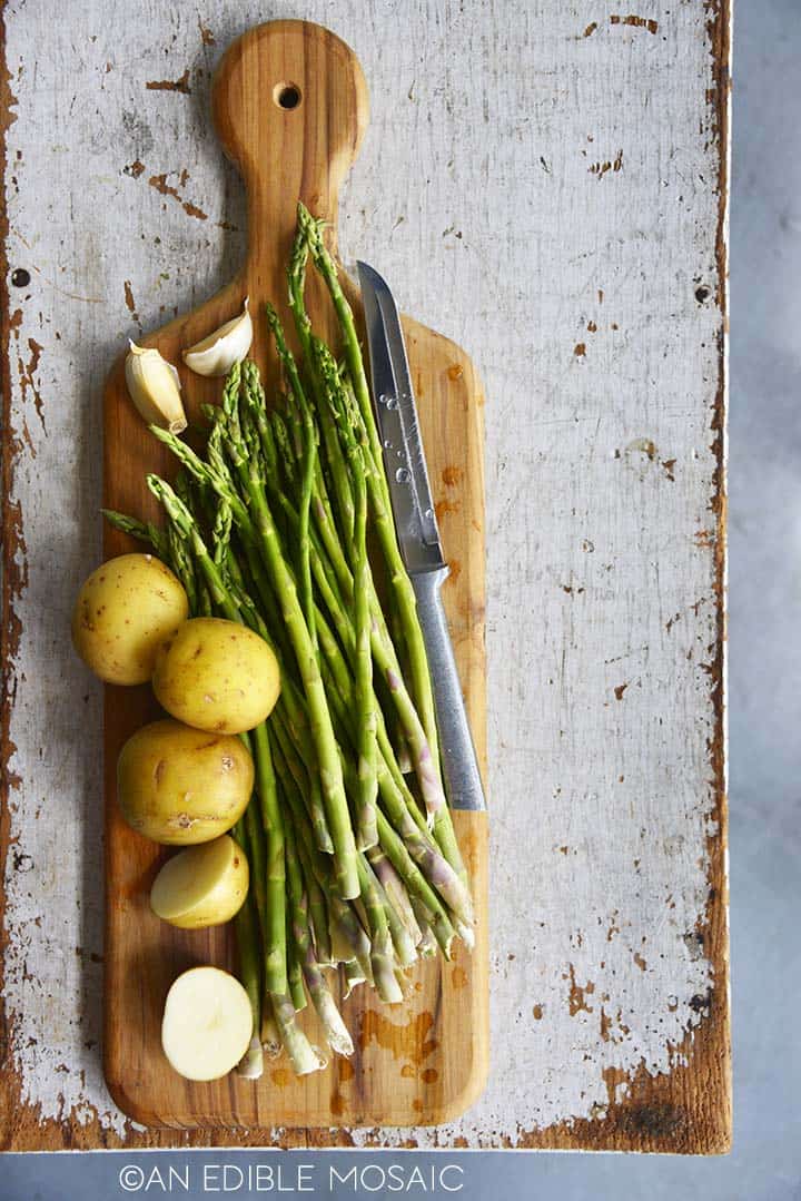 potatoes garlic and asparagus ingredients