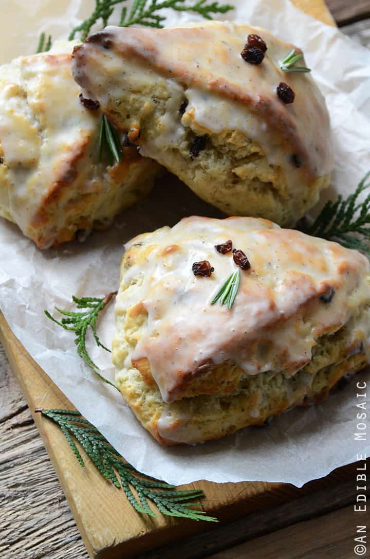 Christmas Morning Scones {aka Vanilla Bean, Nutmeg, and Rosemary-Scented Scones}