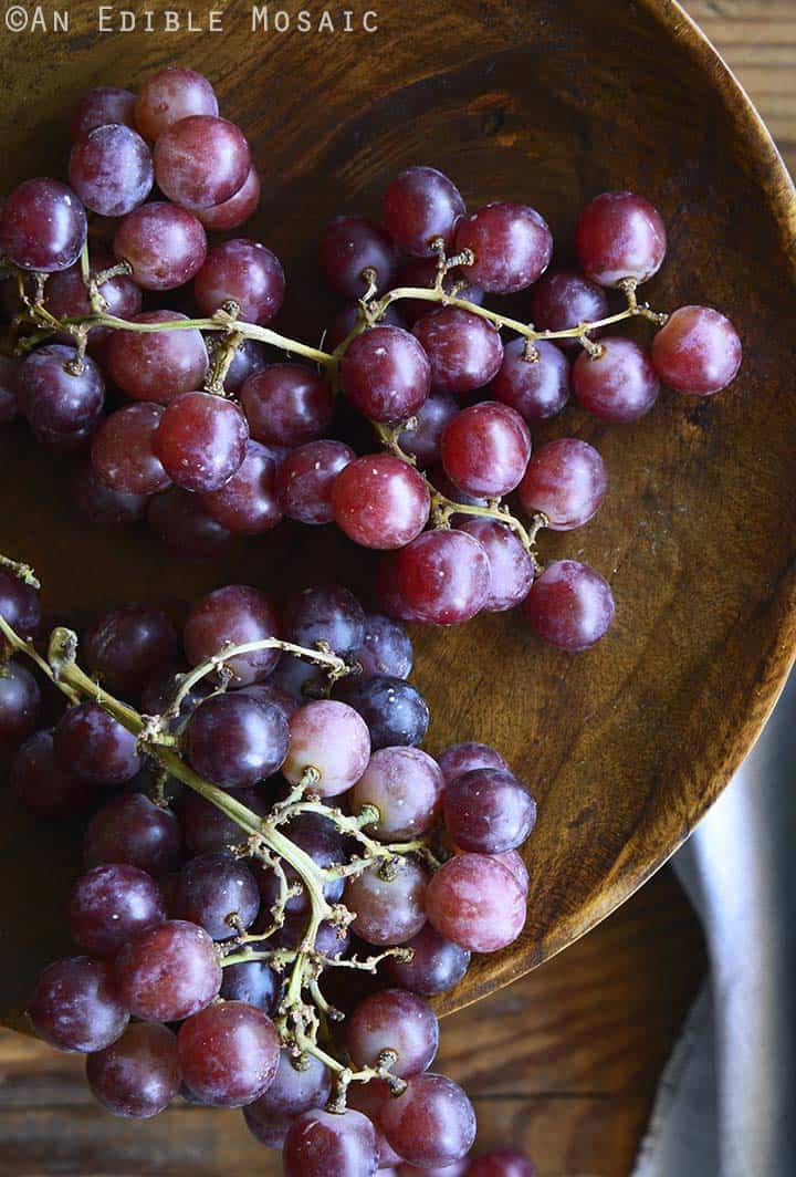 seedless red grapes