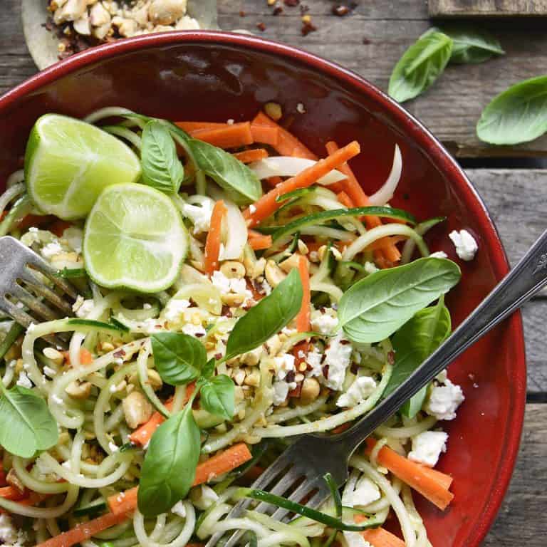 spiralized cucumber salad featured image