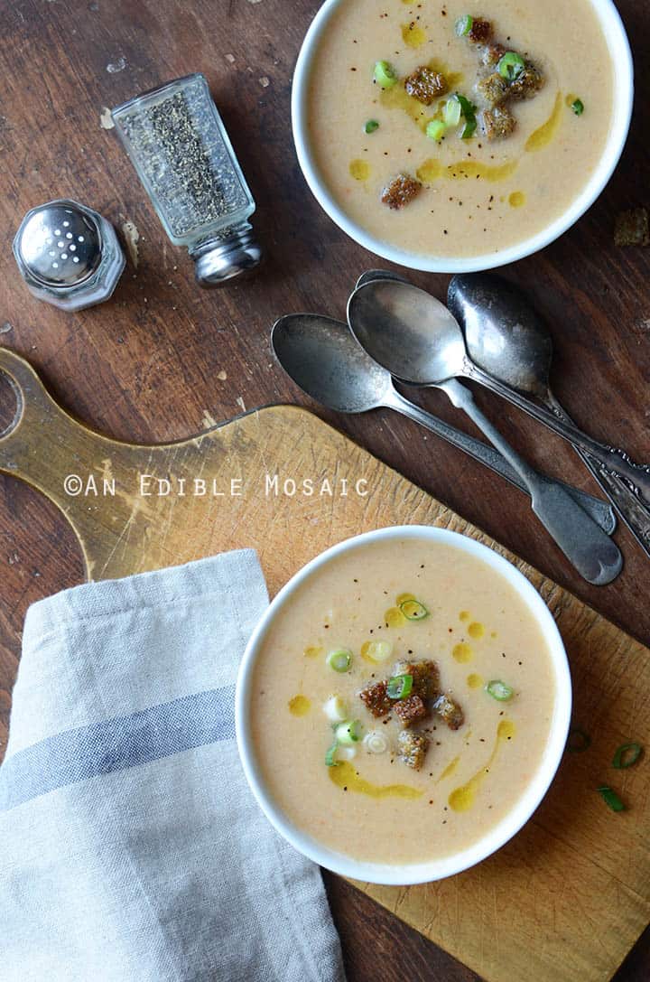 Beer and Cheese Cauliflower Soup