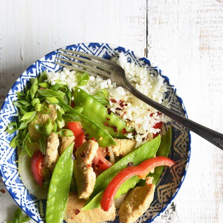 keto sweet and sour chicken stir fry bowl featured image