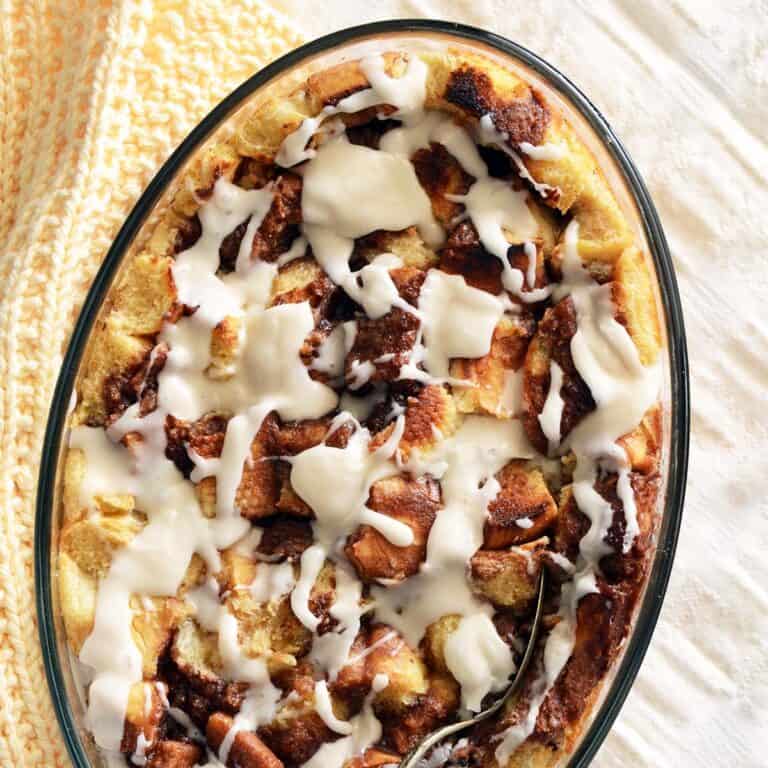 cinnamon bun bread pudding featured image