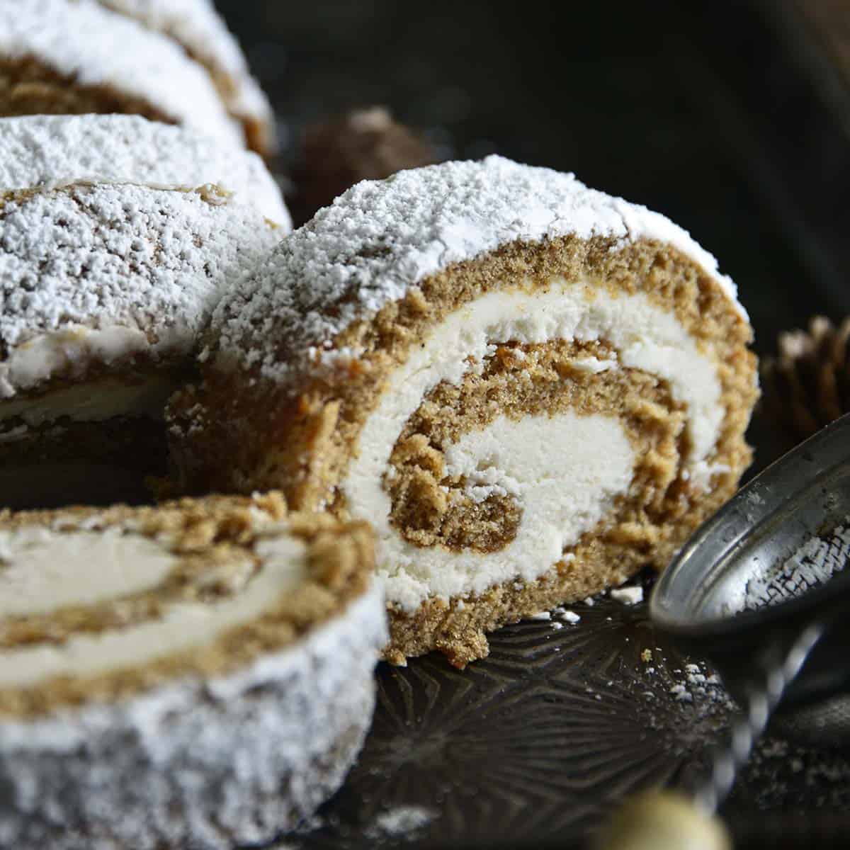 gingerbread cake roll featured image