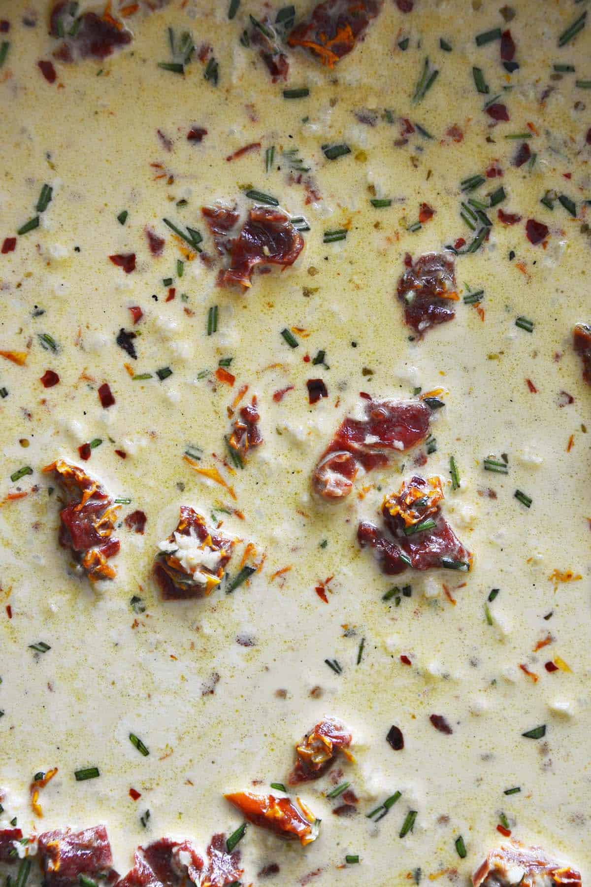 close up of creamy marry me chicken sauce