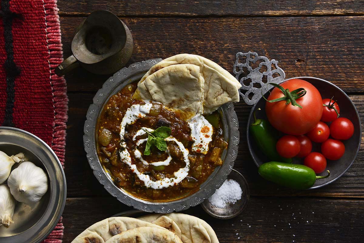 top view of borani banjan spread with bread
