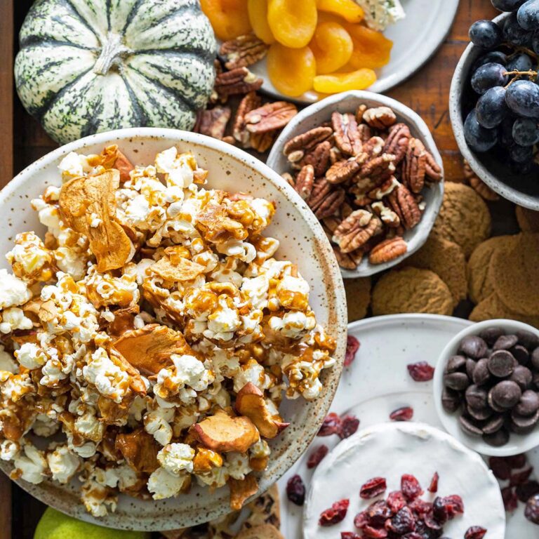 easy caramel apple popcorn featured image