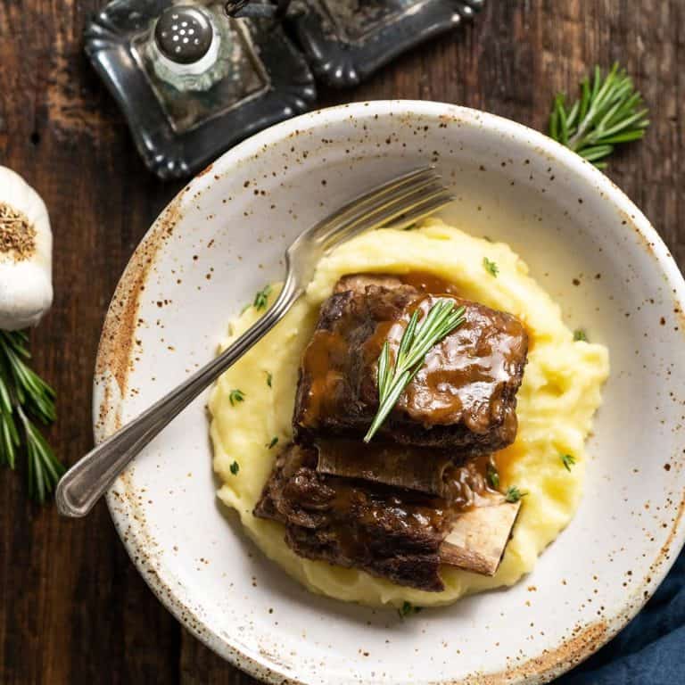 Tender Instant Pot Beef Short Ribs Recipe {video}