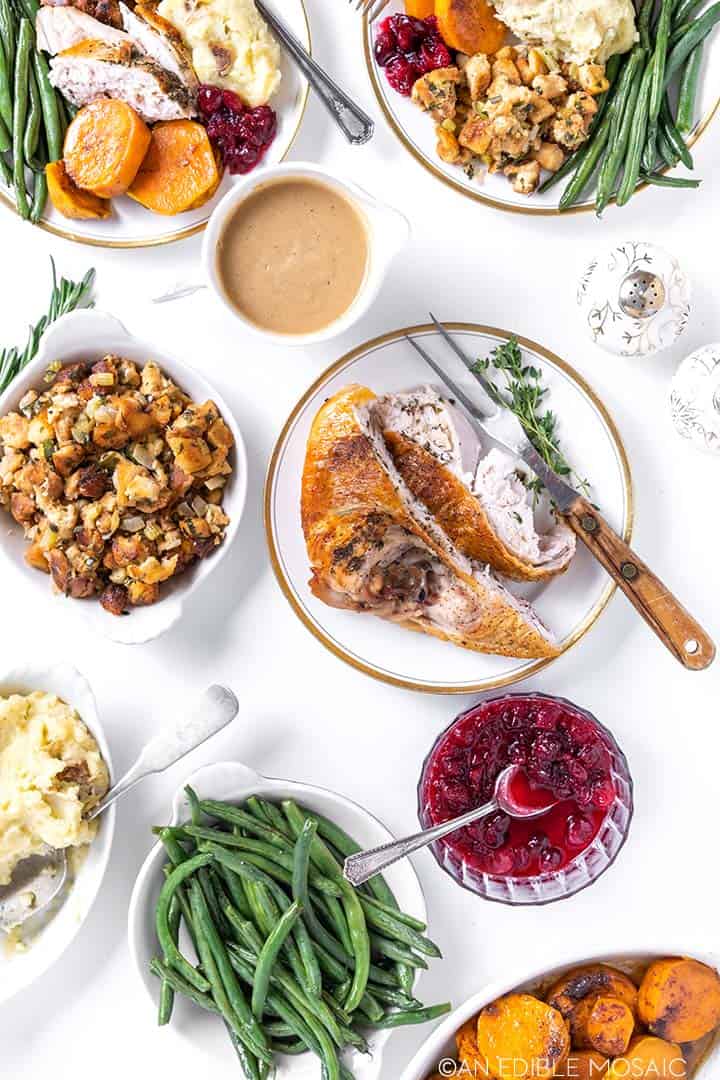 easy thanksgiving dinner spread