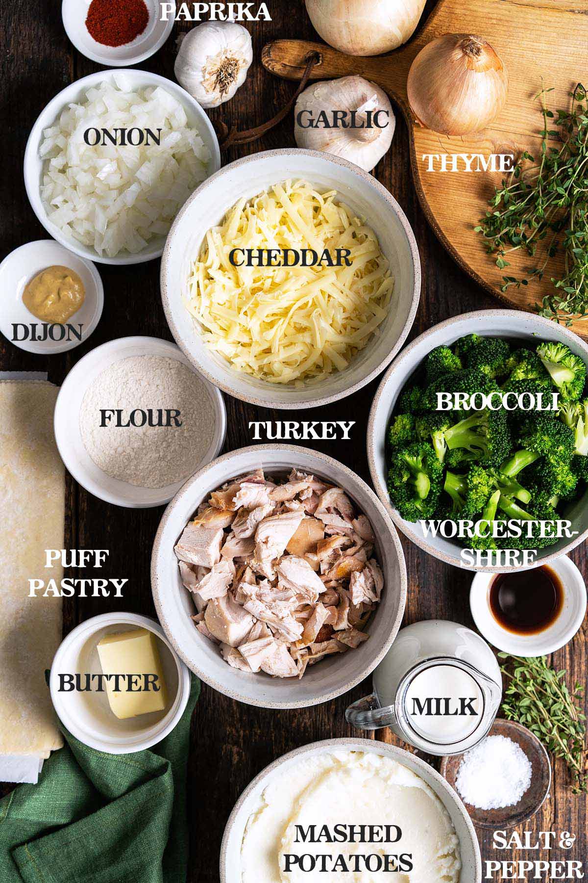 leftover turkey puff pastry thanksgiving casserole ingredients