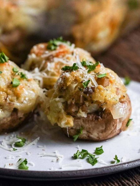 vegetarian stuffed mushrooms recipe with cheese featured image