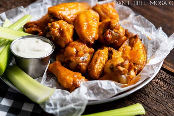 buffalo wings with wing sauce