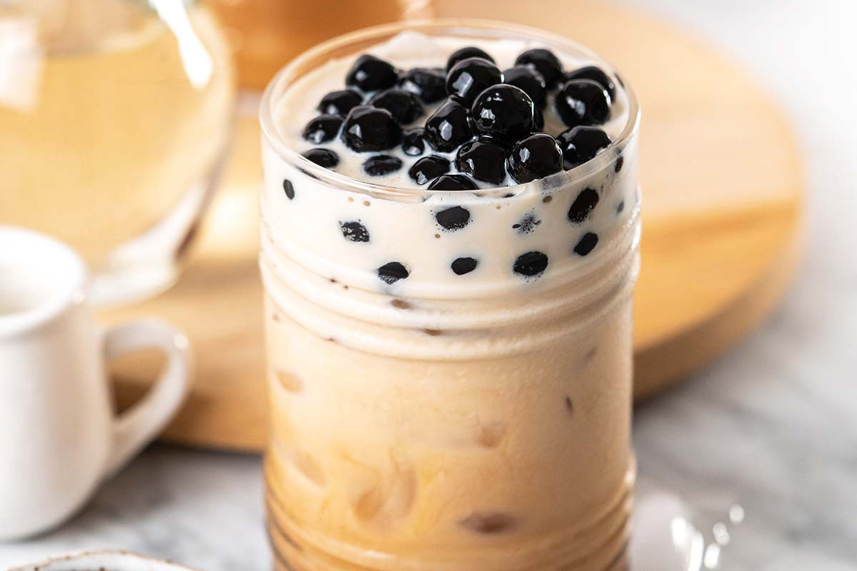iced milk tea with boba