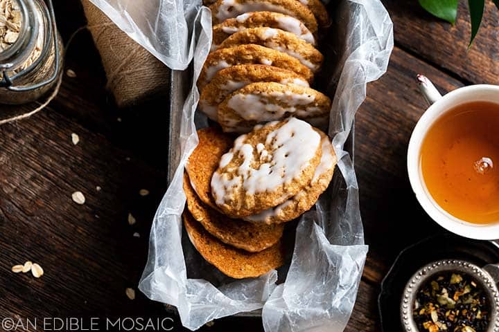 old fashioned oatmeal cookies with icing