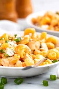 cropped-buffalo-chicken-pasta-salad-featured-image.jpg