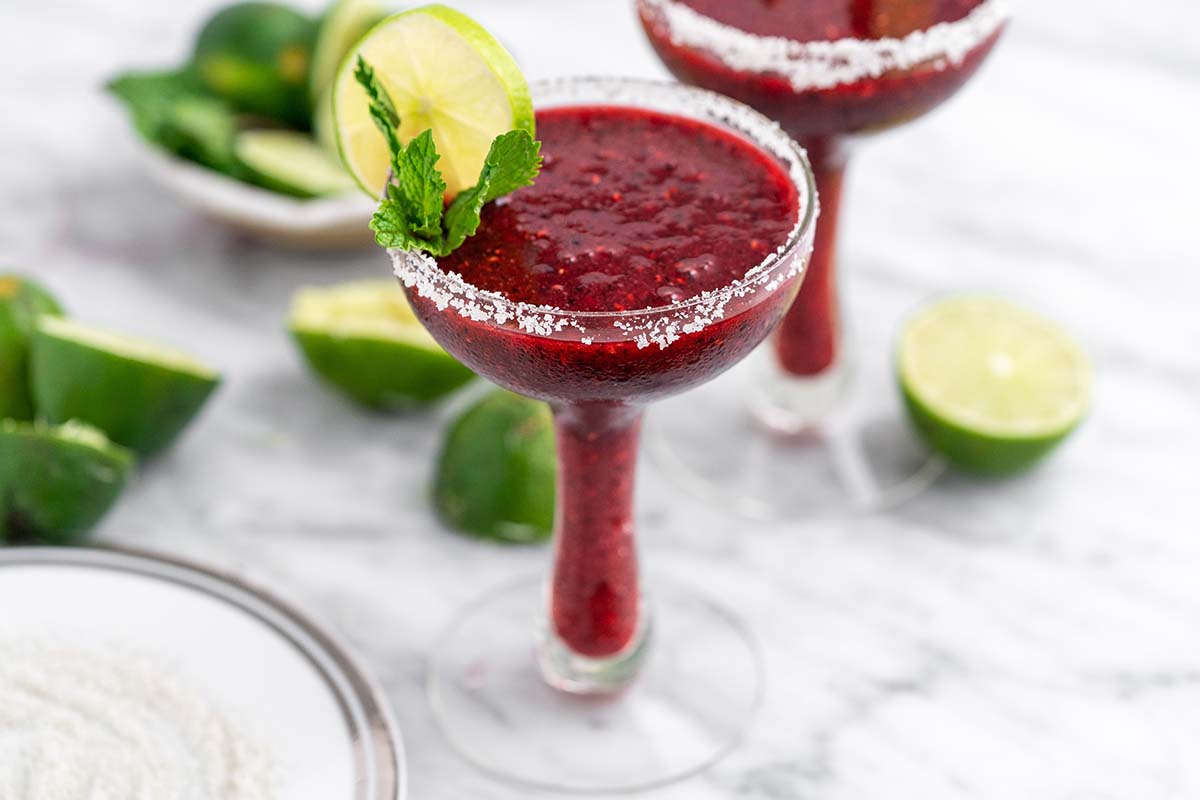 easy frozen berry margarita recipe