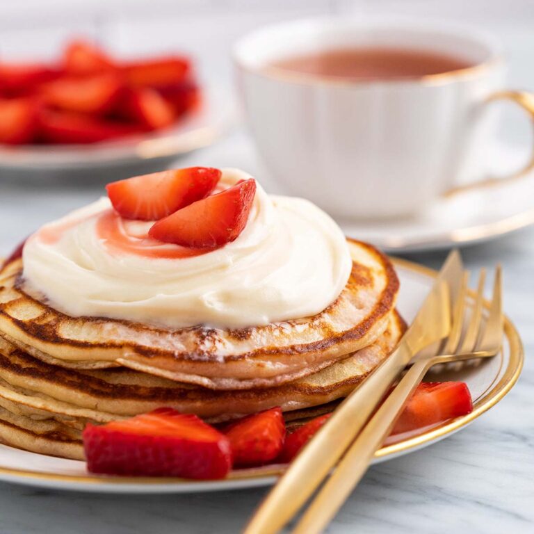 strawberry pancakes with cheesecake topping recipe featured image