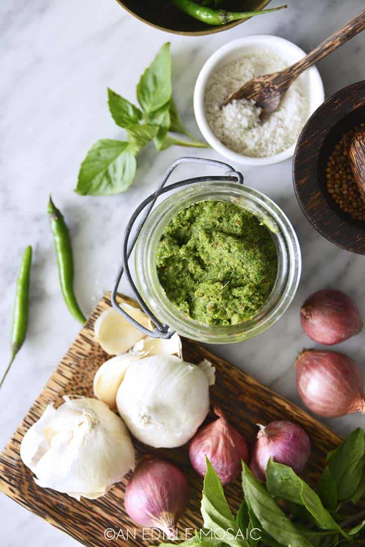 tips for making the perfect thai green curry paste