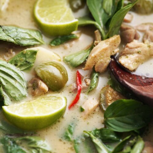 easy thai green curry recipe featured image