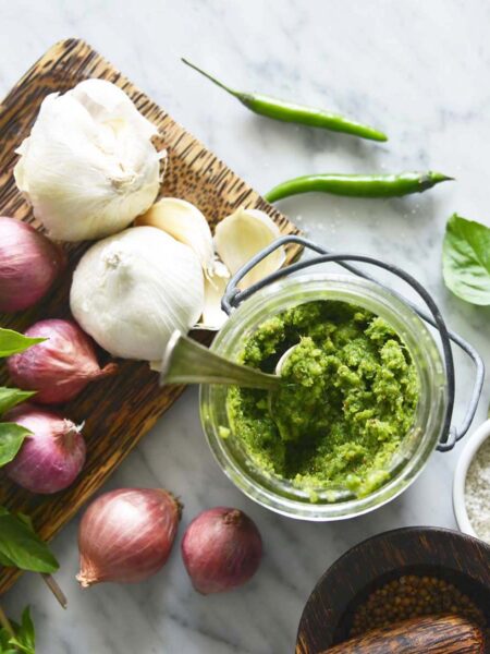 thai green curry paste recipe featured image
