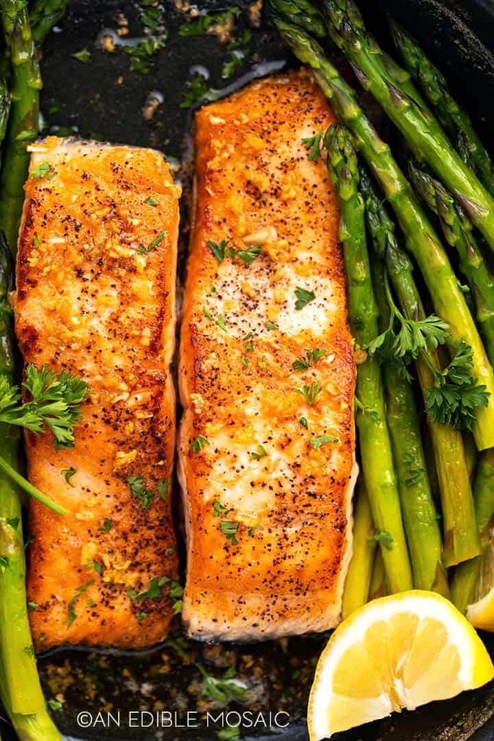 pan seared salmon with garlic butter