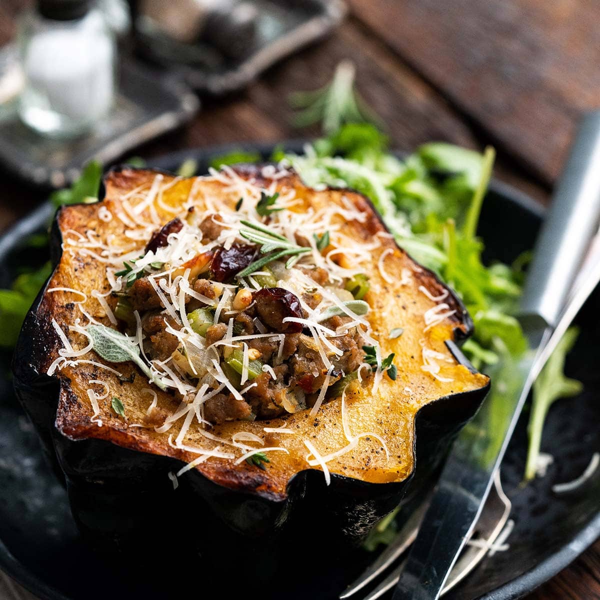 sausage stuffed acorn squash featured image