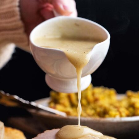 easy 5 minute veloute sauce recipe featured image