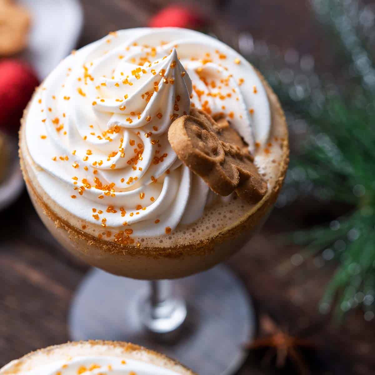 gingerbread cocktail featured image