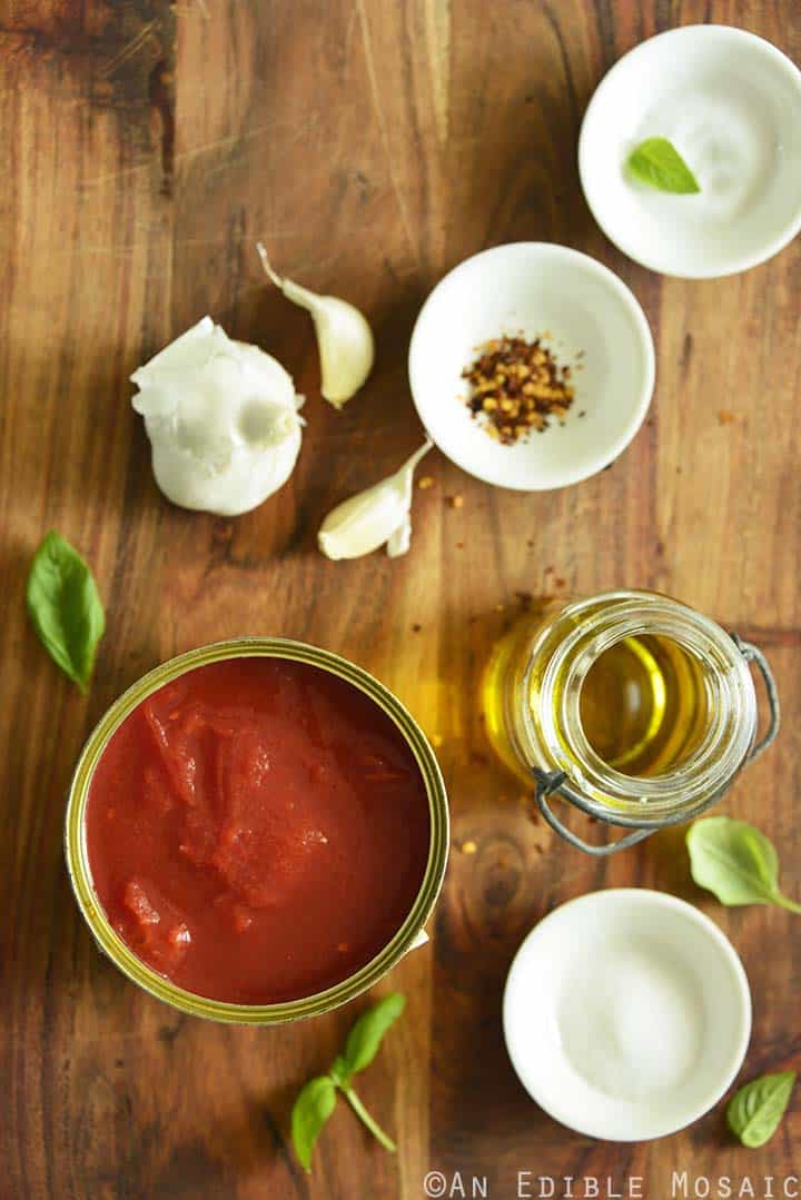 ingredients for marinara sauce