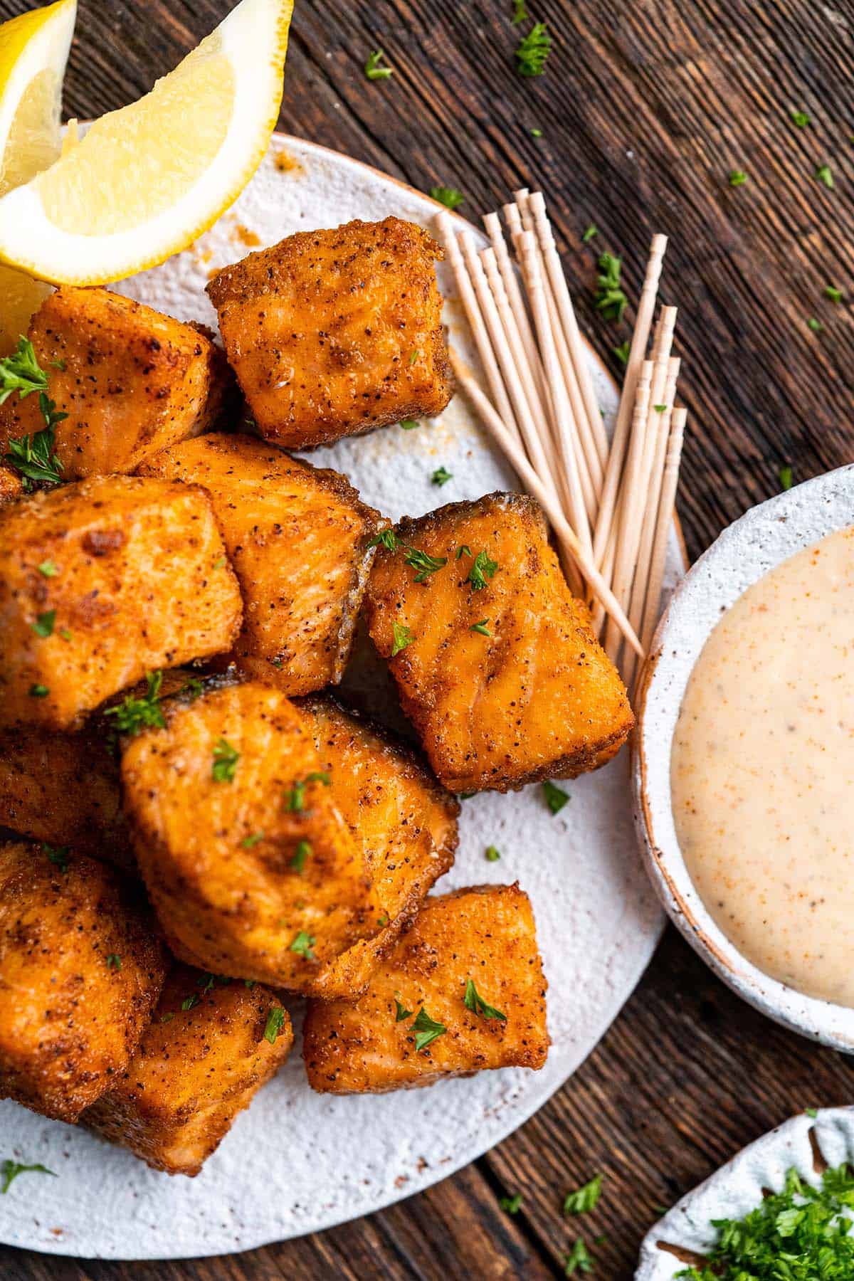 moist and tender air fryer salmon bites