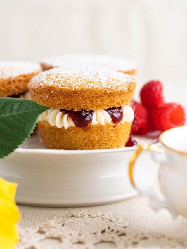 EASY & Elegant Mini Victoria Sponge Cakes