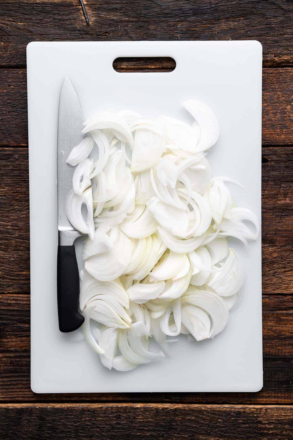 how to slice onion for caramelized onion