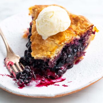 blueberry pie recipe featured image